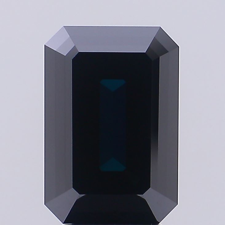 4.04 carat emerald diamond