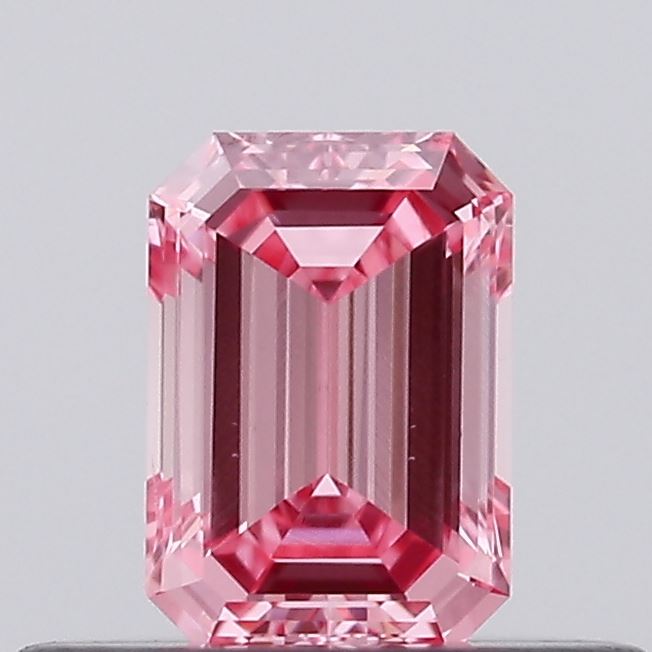 0.32 carat emerald diamond