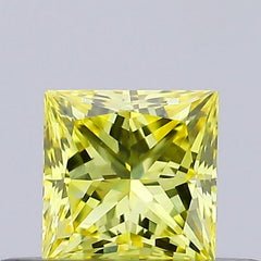 0.28 carat princess diamond